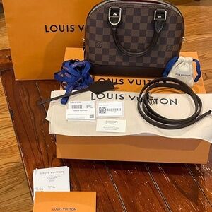 Louis Vuitton ALMA BB